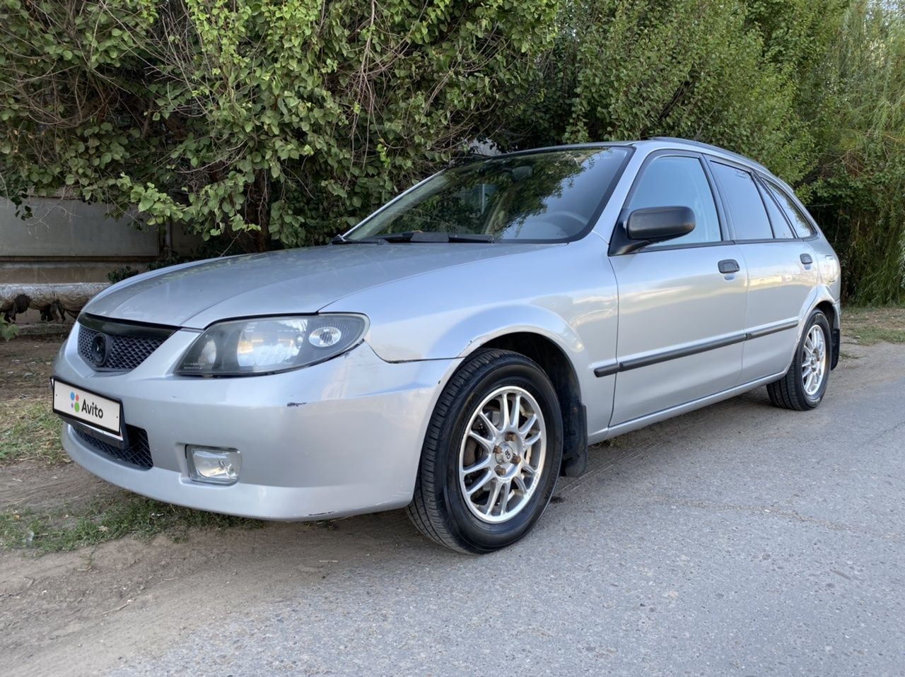 Mazda 323: фото владельца
