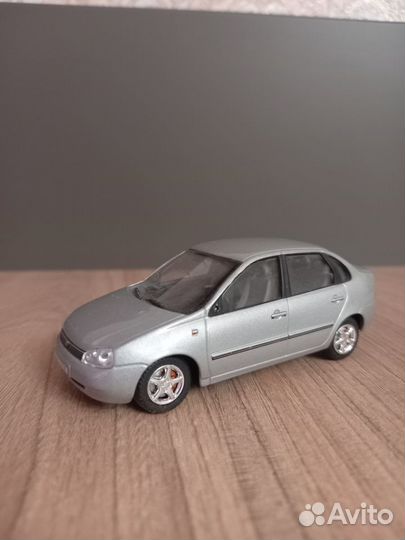 Модель 1:43 LADA kalina