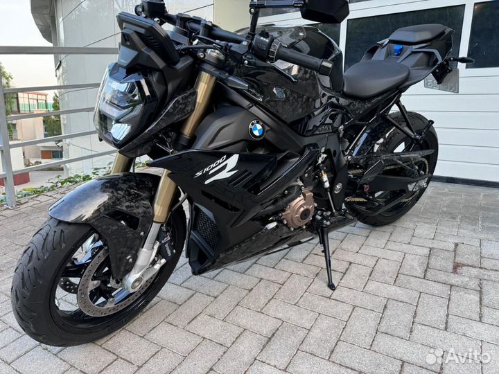 BMW S1000R