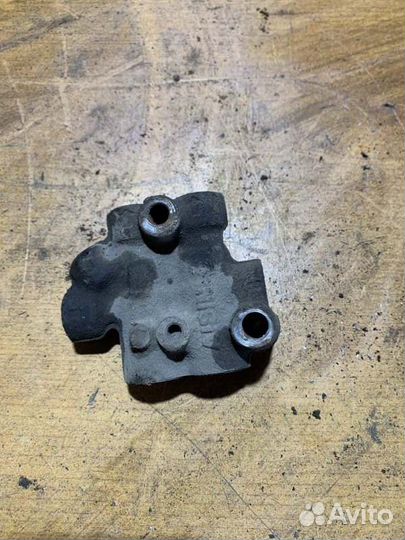 Распределитель тормозной Toyota Corona premio 1999