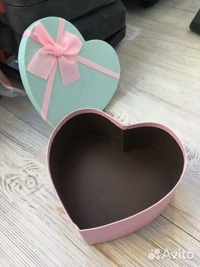 Подарочные коробки