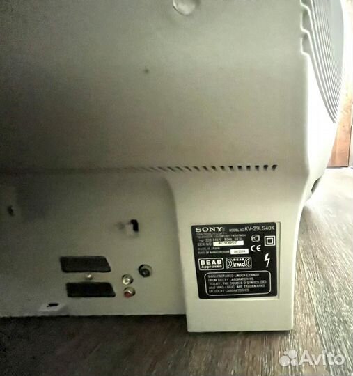 Телевизор SonY wega KV-29LS40K