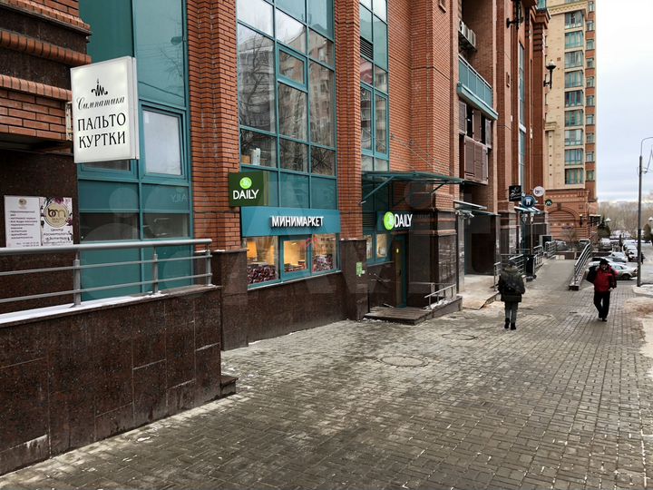 Продам торговое помещение, 284 м²