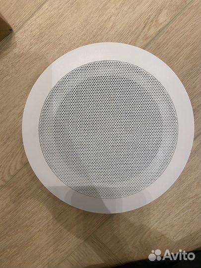 Встраиваемая колонка (водонепроницаемая)