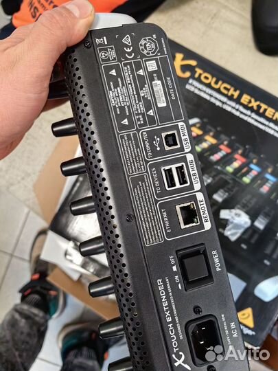 Behringer x-touch extender новый
