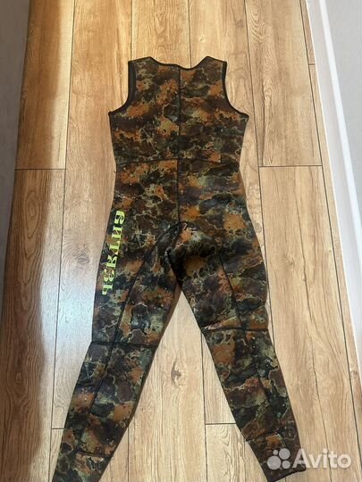 Гидрокостюм для подводной охоты