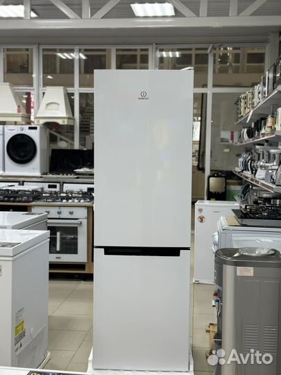 Холодильник новый