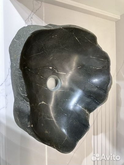 Каменная раковина