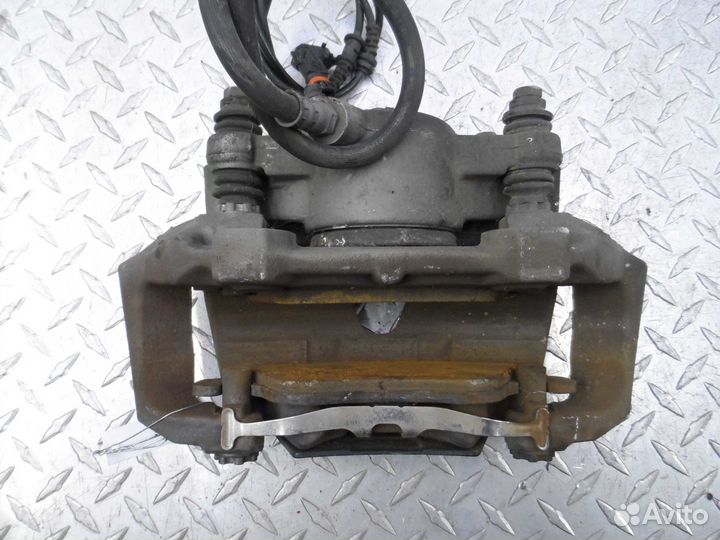 Суппорт передний правый Mercedes E-klasse W212