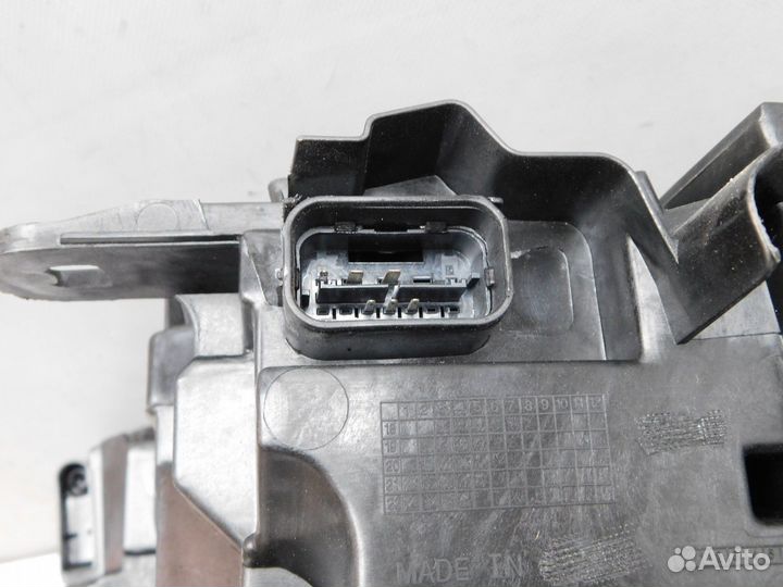 Фара правая BMW X1 F48 (61943)