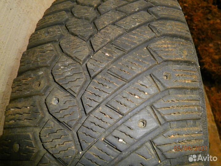 Continental ContiIceContact 215/65 R16