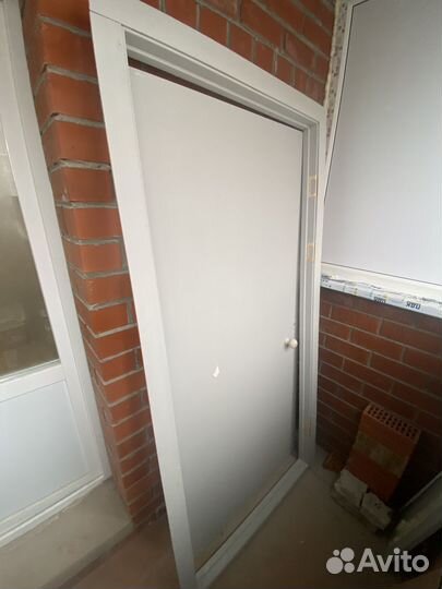 Дверь входная деревянная бу