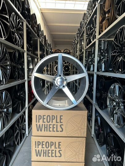 Диски Vossen VPS-303 R17 7.5j et+33 5*112