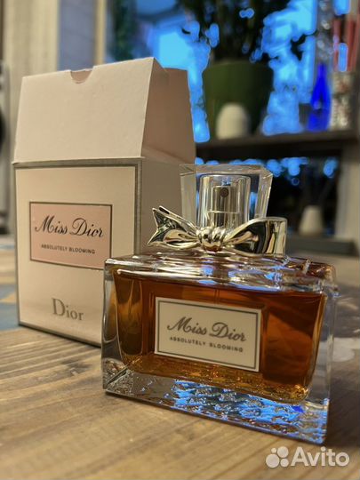 Туалетная вода miss dior absolutely blooming