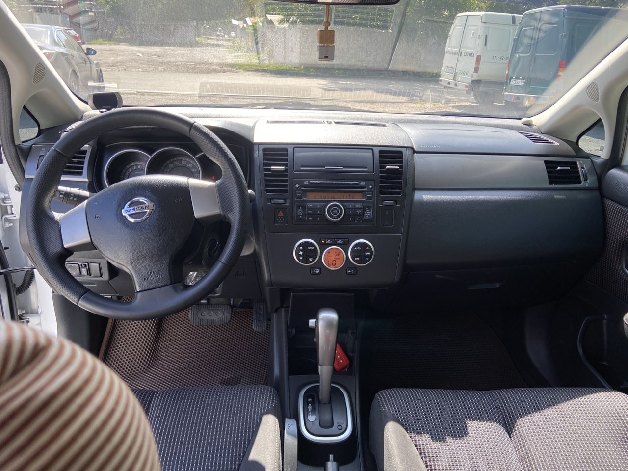 Nissan Tiida: фото владельца