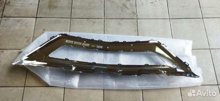 Mersedes GLK x204 хром. накладка переднего бампера