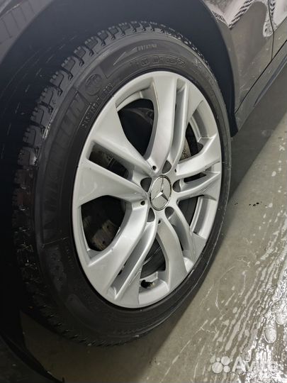 Michelin Latitude X-Ice 245/45 R17