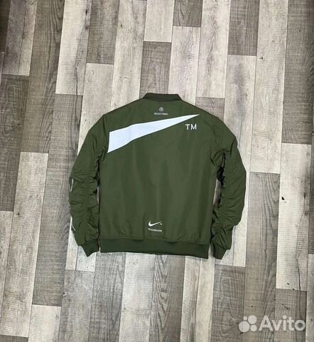 Куртка Nike новая