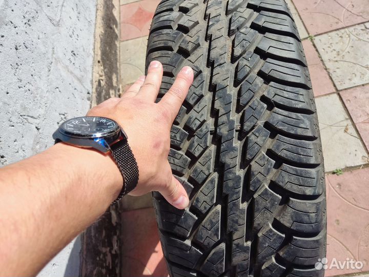 Cooper Discoverer A/T 235/65 R17