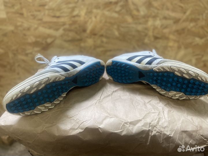 Adidas кожаные полубутсы футзалы