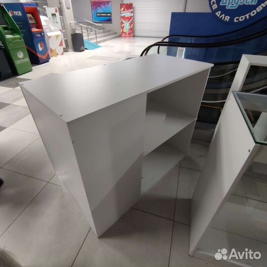 Торговый островок оборудование тумба витрина