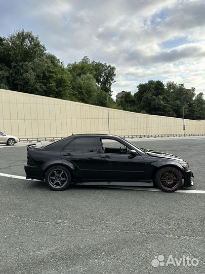 Lexus IS 2.0 МТ, 2000, 50 000 км