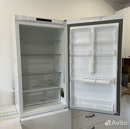 Холодильник hotpoint ariston бу