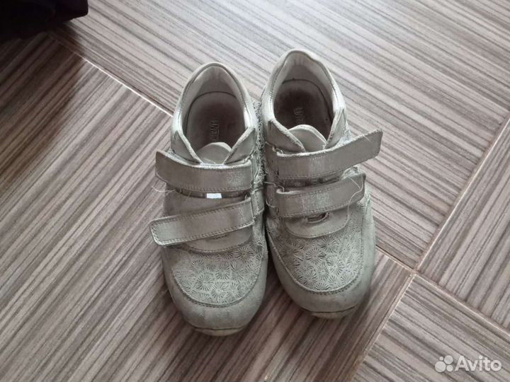 Кроссовки для девочки 27 размер
