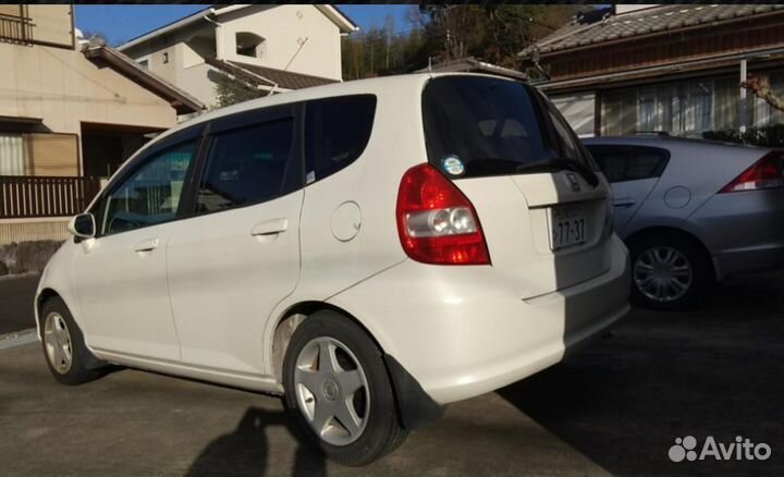 Дверь задняя багажник Honda Fit GD1 2001