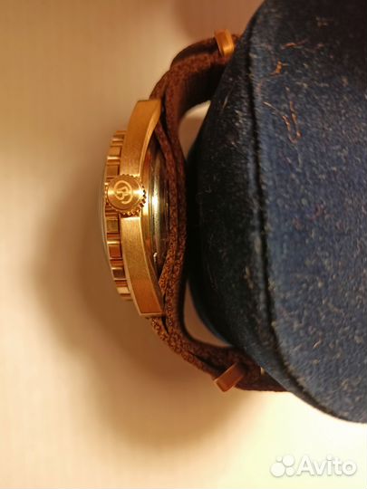 Часы Восток