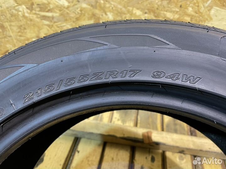 Nexen N'Fera SU4 215/55 R17