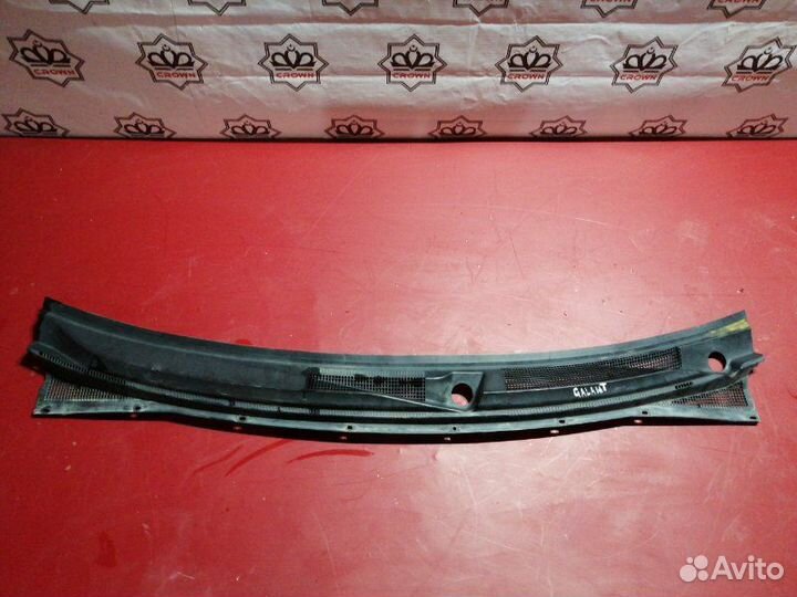 Решетка стеклоочистителя\Жабо Mitsubishi Galant