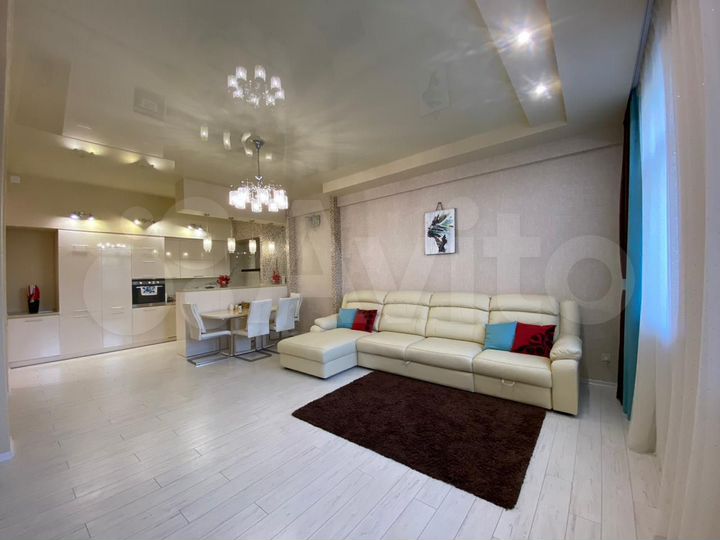 3-к. квартира, 100 м², 1/7 эт.