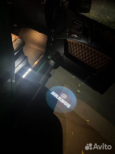 Лазерная проекция на двери Mercedes G W464 W463A