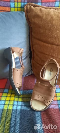 Сандалии кожаные Clarks р.39 (25 см)