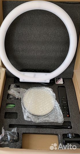 Кольцевая лампа со штативом