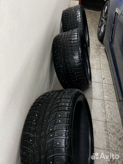 Michelin Latitude X-Ice North 295/35 R21