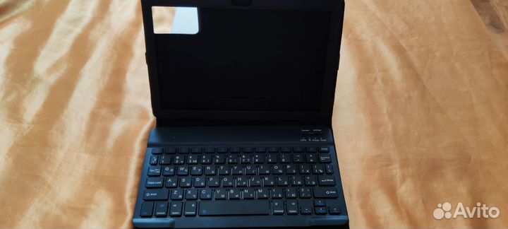 Клавиатура для планшета + чехол-книжка