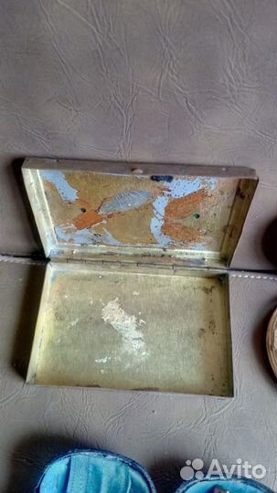 Пудреница мушка шкатулка