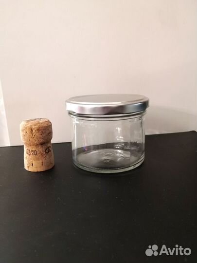 Стеклянная банка прямая форма с крышкой