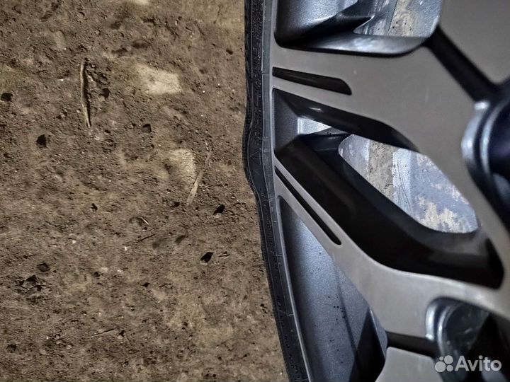 Gislaved Nord Frost 200 225/45 R17