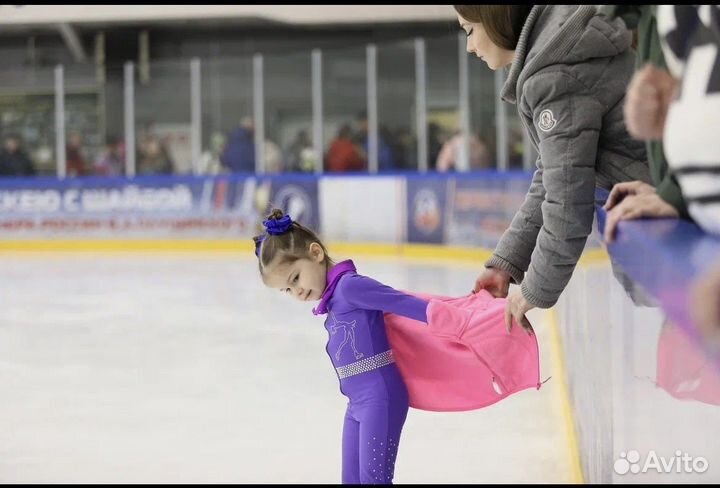 Тренер по фигурному катанию и хоккею