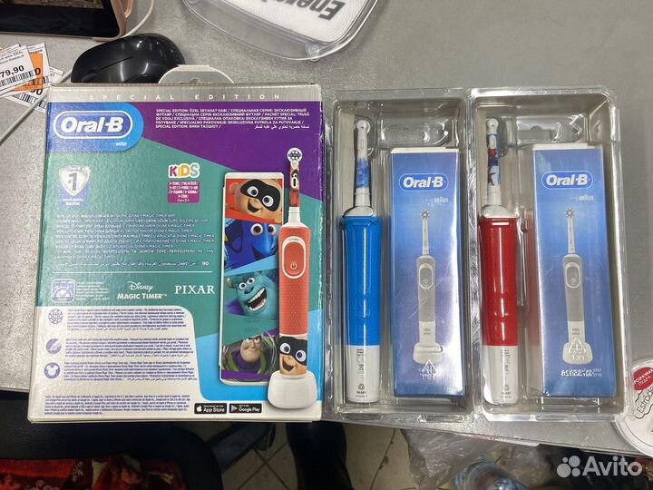 Электрическа зубная зетка oralB детская