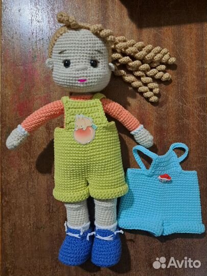 Вязаная кукла