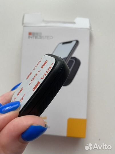 Магнитный держатель телефона