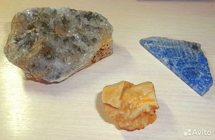 Камни и минералы коллекция