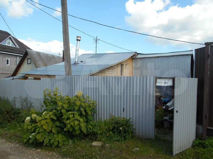 Дом 97 м² на участке 4 сот.