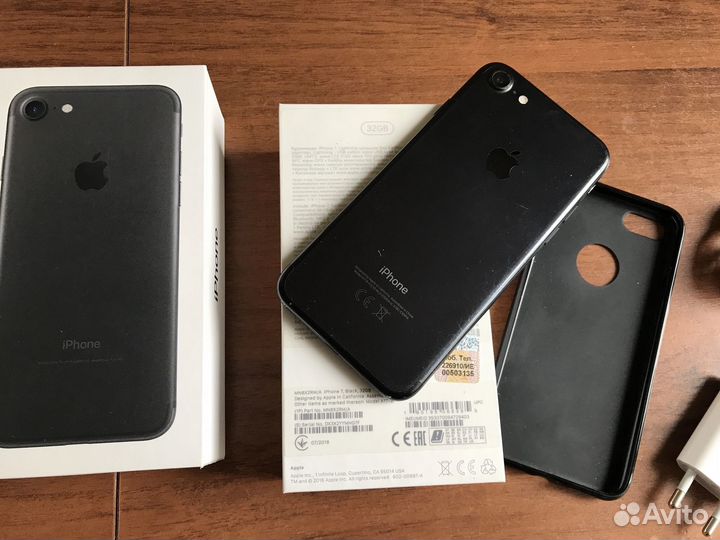 Телефон iPhone 7