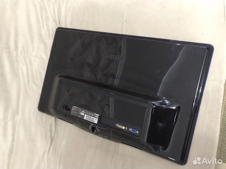 Монитор Philips 237e3q