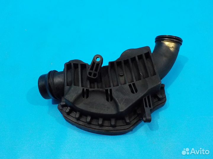 Резонатор воздушного фильтра mercedes-benz C-class